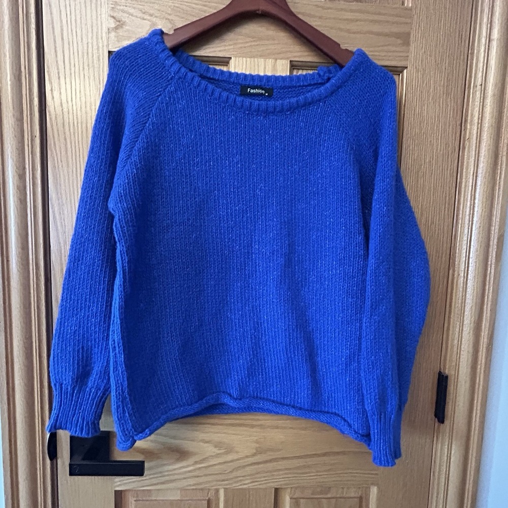 Women's M Cobalt Blue Chunky Knit Sweater Boat Neck Raglan Sleeve Cozy Pullover
